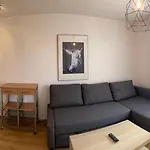 House 아파트 *