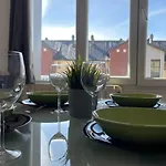 아파트 House