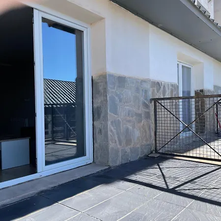 House * סיירה נבדה